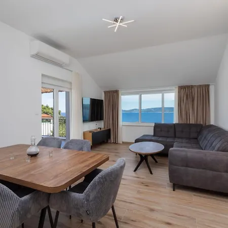 Seventh Heaven - Luxury Seaview Апартаменти *