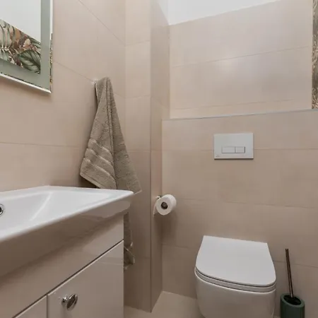 Seventh Heaven - Luxury Seaview Апартаменти