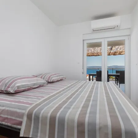 Seventh Heaven - Luxury Seaview Апартаменти *